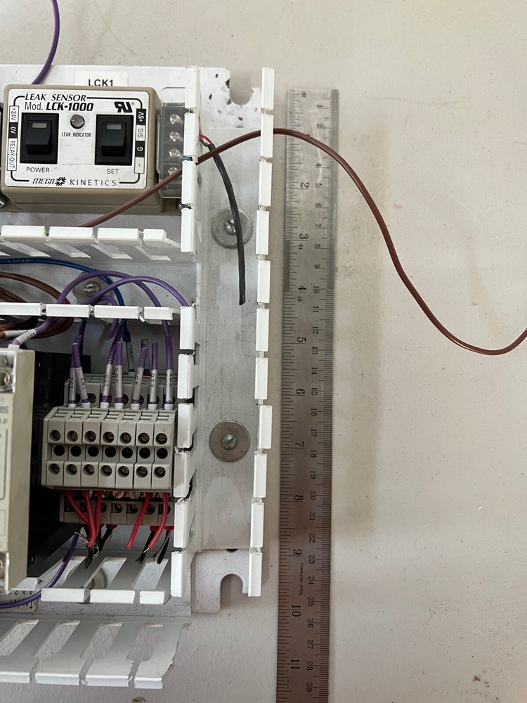 AMAT Leak Detector Panel LCK-1000 AE-3035 ENTRELEC SCHIELE ERE Timetron Semi