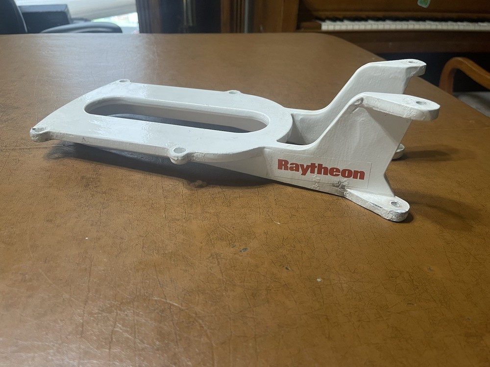 Raymarine Raytheon (Simrad?) Radar Mount Bracket