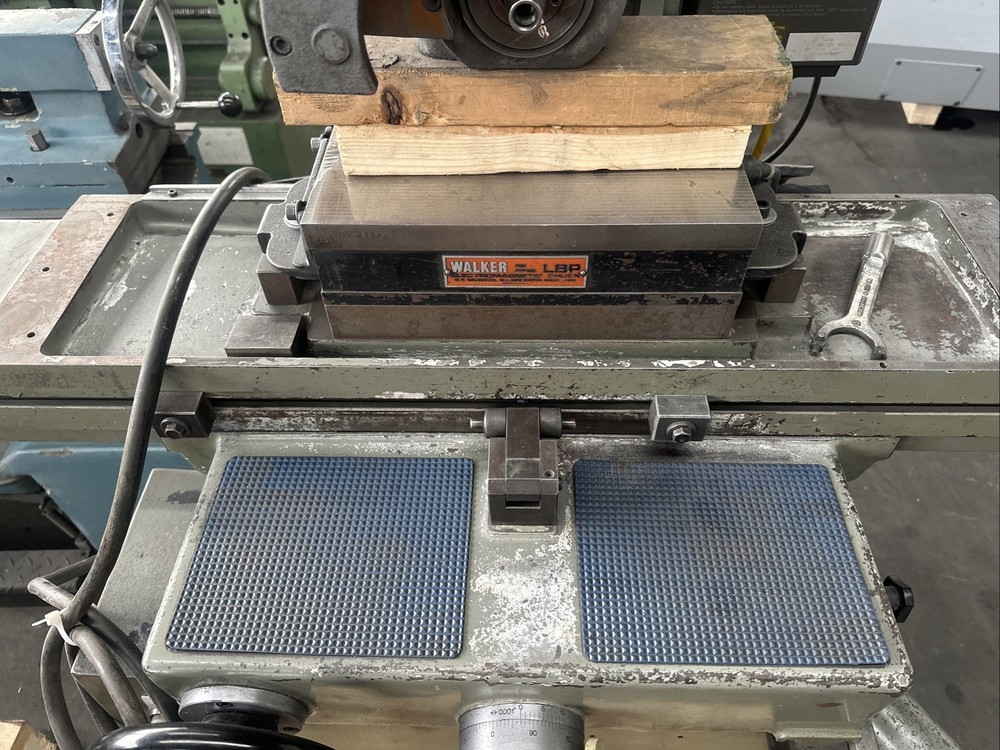 Mitsui Precision Toolroom 612 Surface Grinder Model MSG:200MH Machine# 82043185