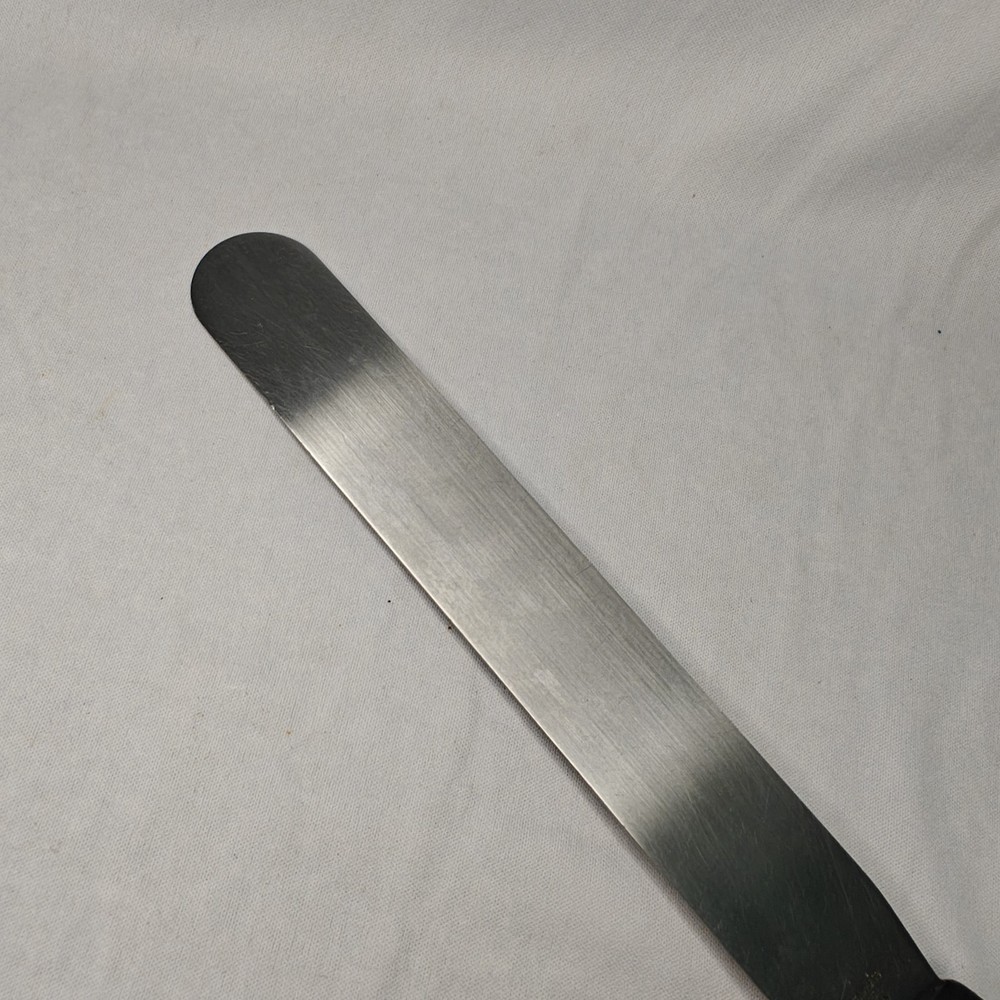 13" Stainless Spatula w/Plastic Handle