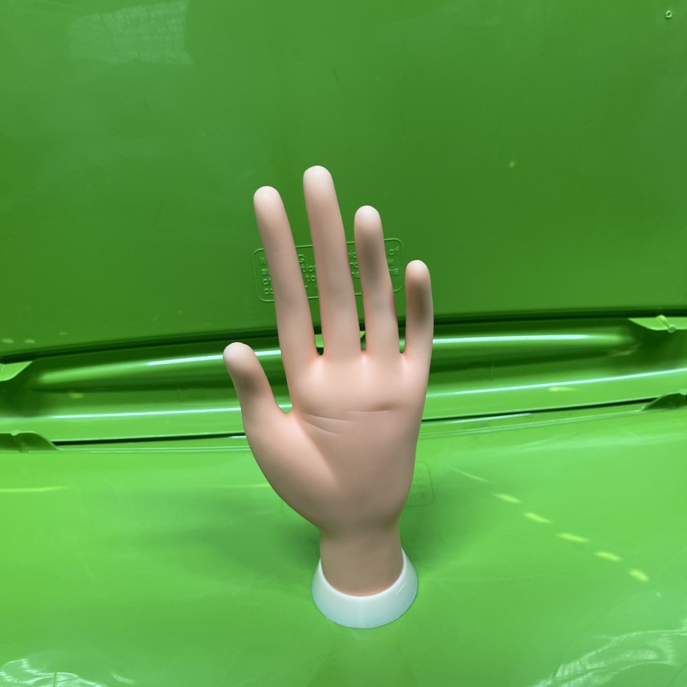Nail Trainning Hand Flexible Soft Practice Plastic Mannequin Hand Nails