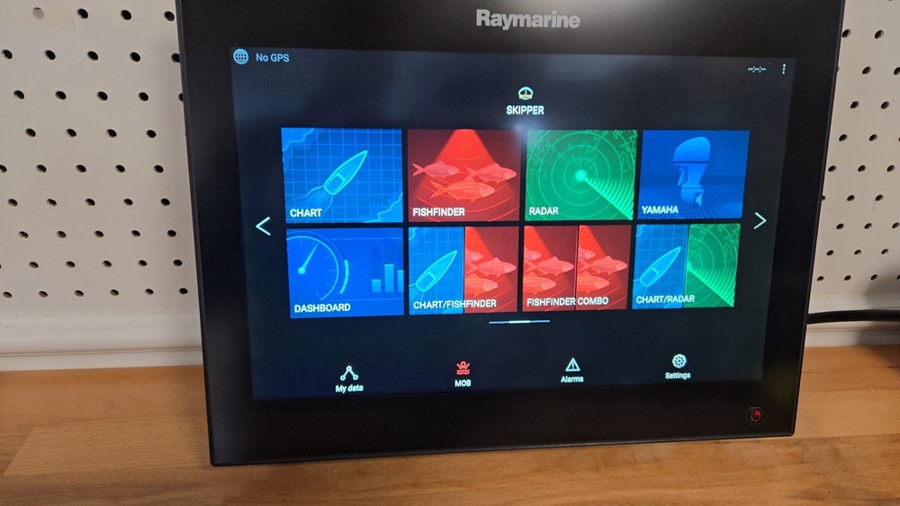 Raymarine GS 165 MFD Chartplotter