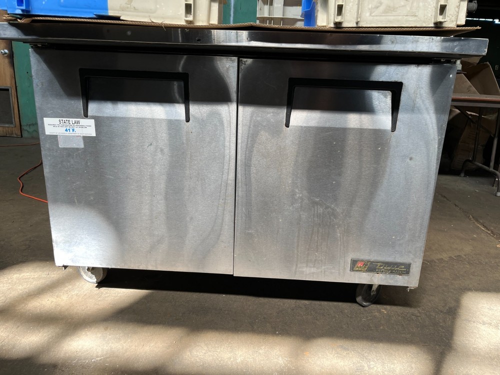 TRUE, Refrigerated Prep Table, TSSU-48-18M-B