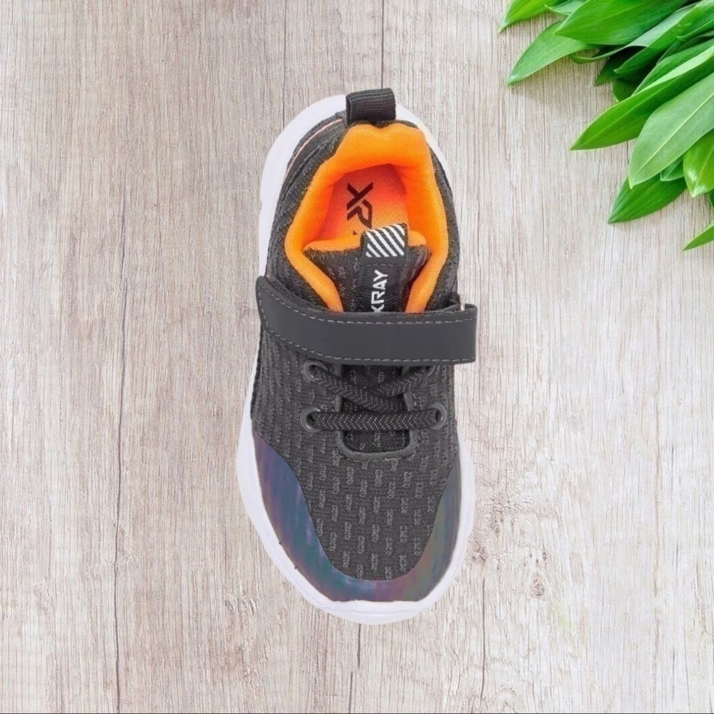Xray Miles Knit Sneaker in Dark Gray 6M