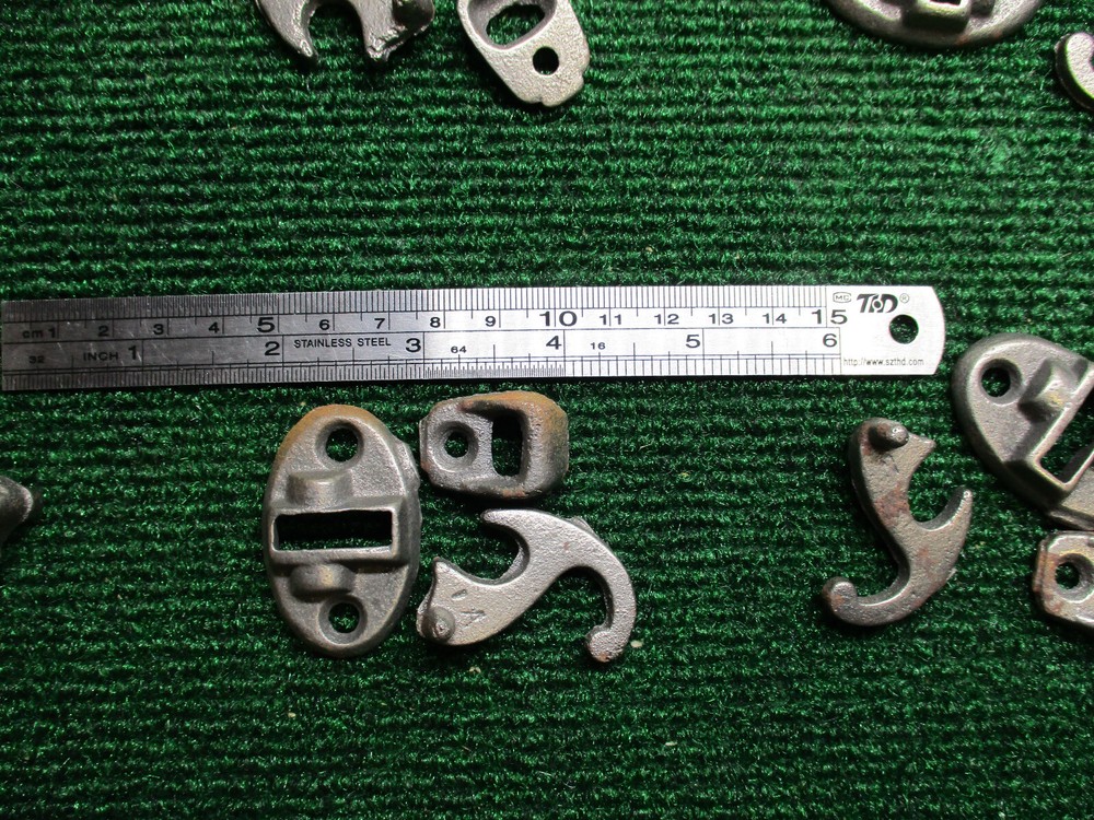 ONE COMPLETE THREE PIECE SET OF NOS SHUTTER LATCHES (40000)