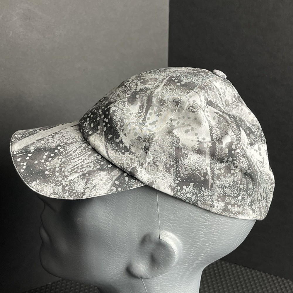 Lululemon Fast Free Run Hat Camo Rhino Grey Hook Loop Closure Reflective