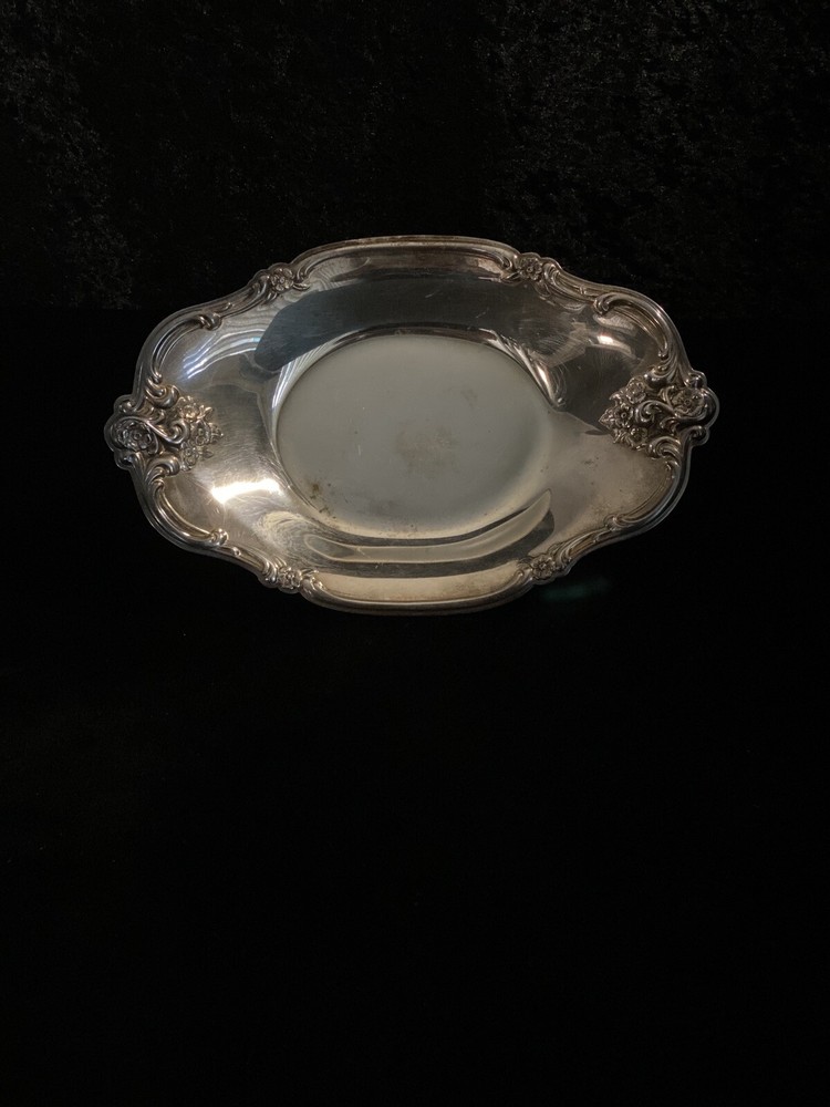 SMALL VINTAGE SILVER OVAL BOWL