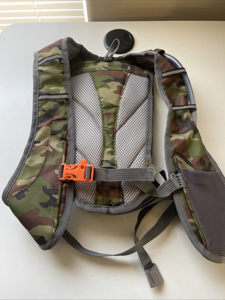 HTF Ledge Sports GULCH Hydration Pack CAMO