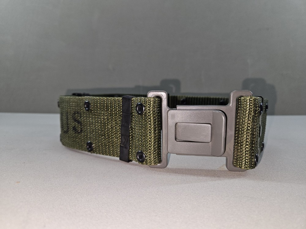 U.S. Military Webb Belt, Size Medium
