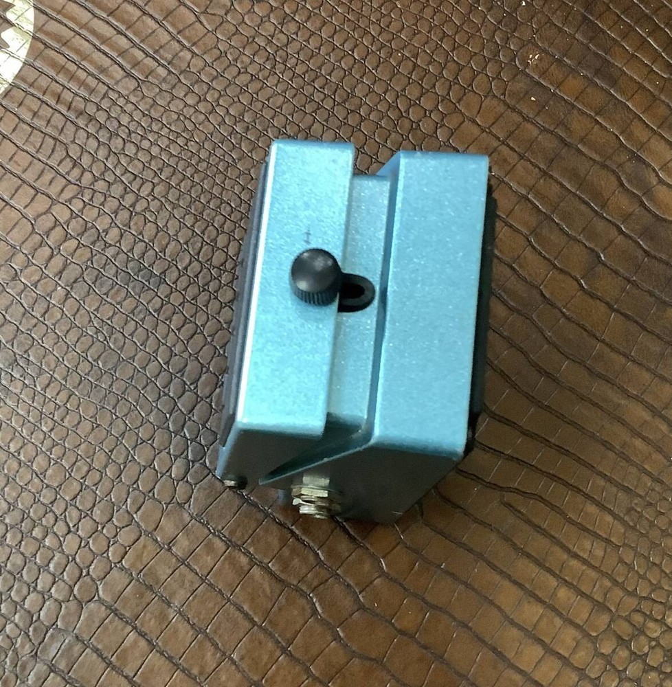 BOSS CE-3 Chorus BOSS chorus effector necessary for spatial sounds