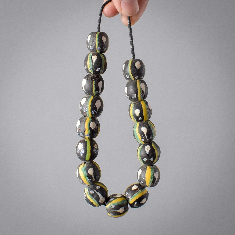 16 Ghost Venetian Black Trade Beads