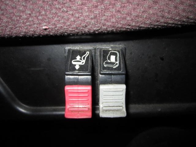 Replaces 2006 VOLVO VNL FRONT SEAT , MD