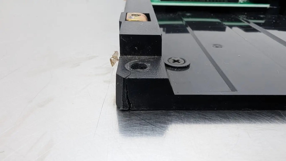 Omron C200H-BC051-V2 CPU Base Unit 5-Slot