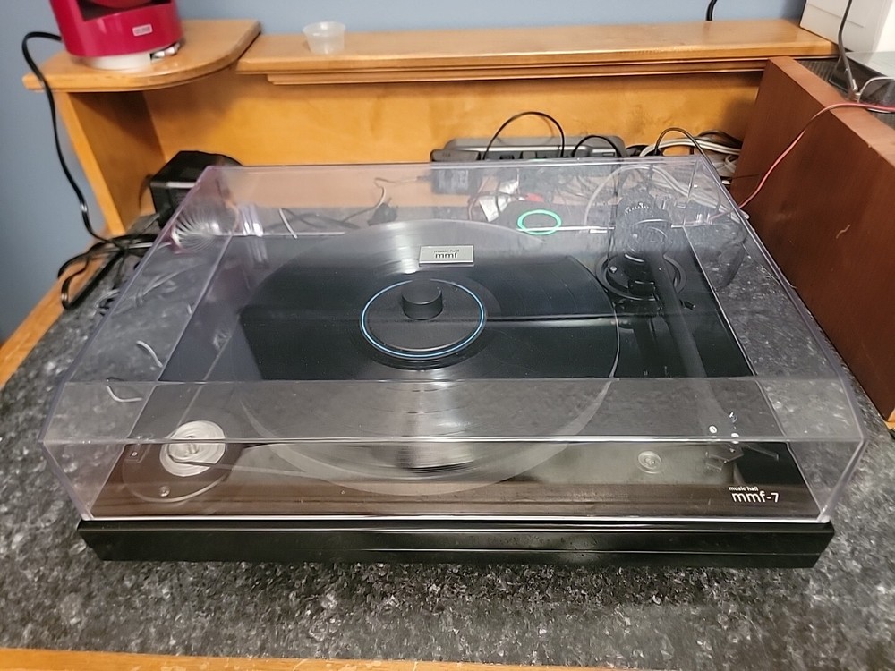 Music Hall MMF-7 Turntable Working Condition