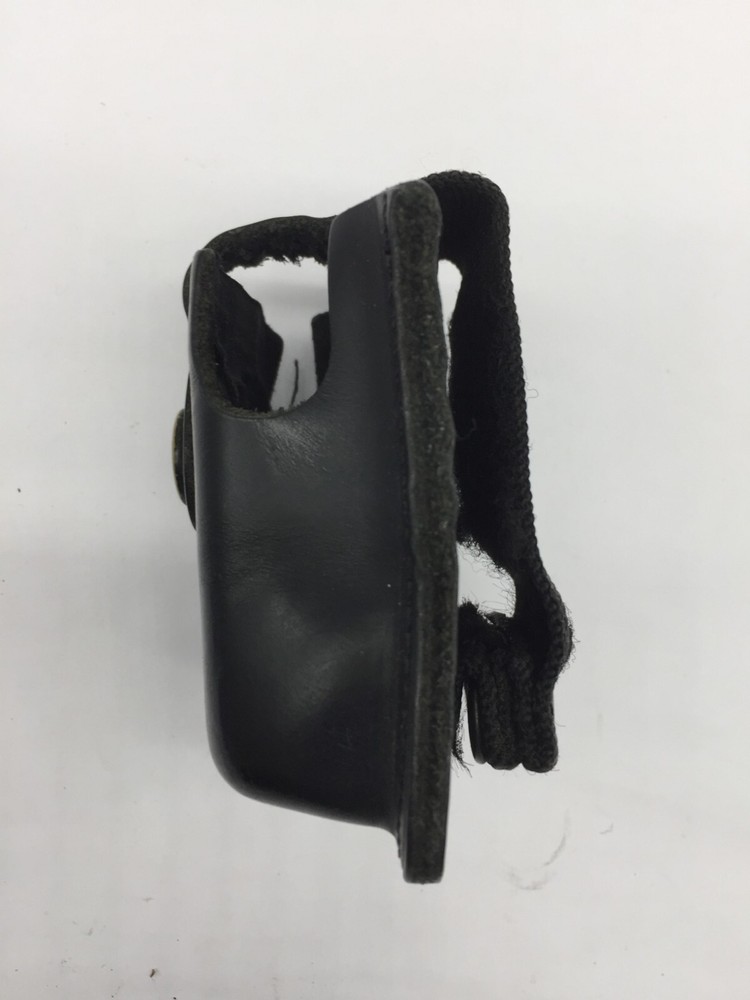 Universal Black Leather Holder Pouch