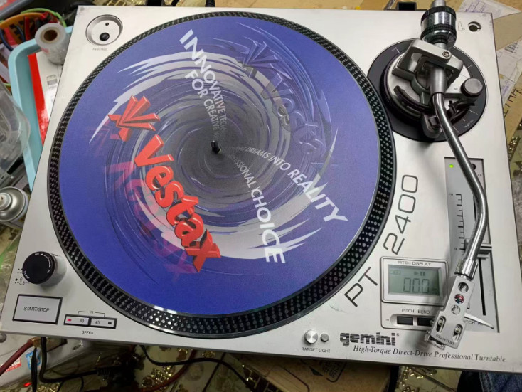 1pcs Gemini PT-2400 dj turntable