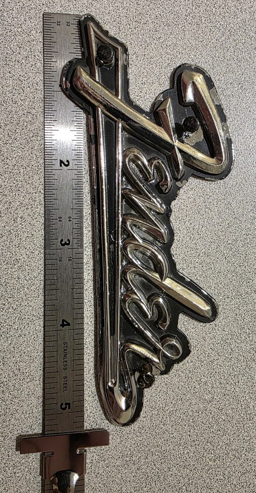 Genuine 1974 Fender Guitar Case Emblem *preowned*