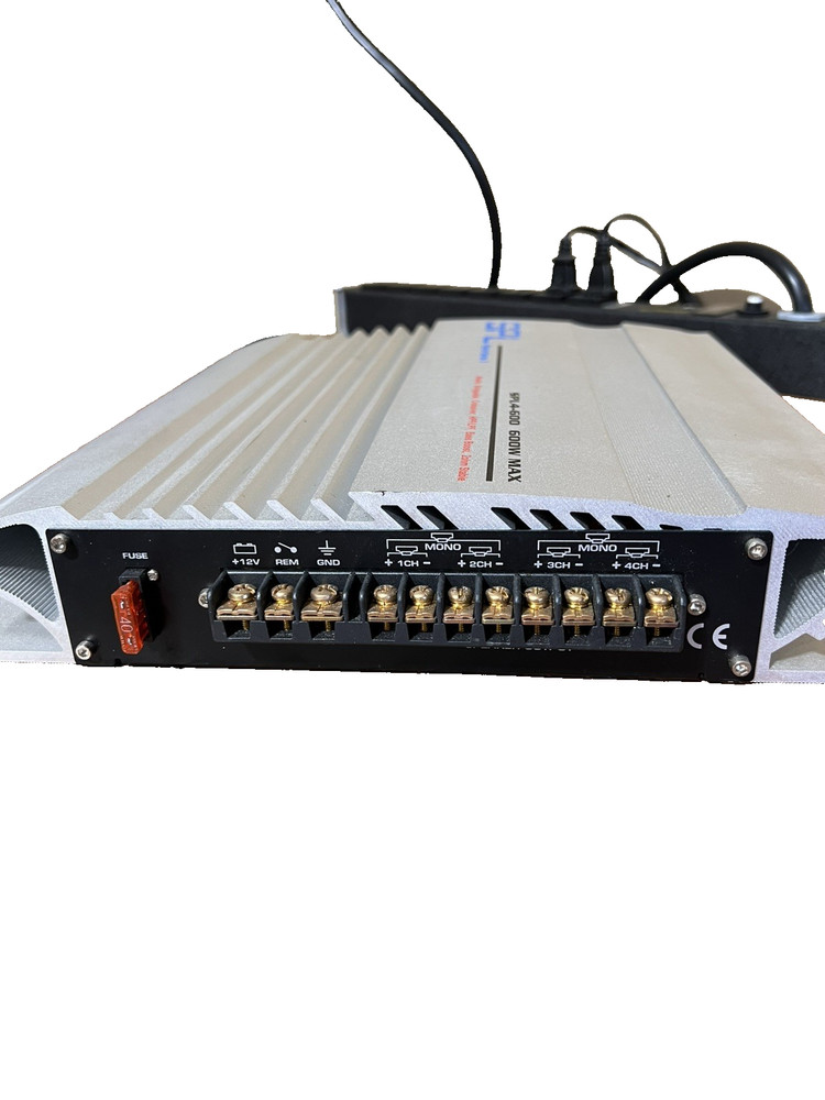 4 Channel car audio amplifier tested