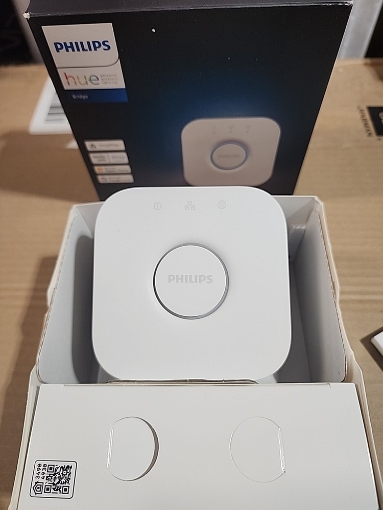 Philips Hue Bridge Lighting Controller Hub - White