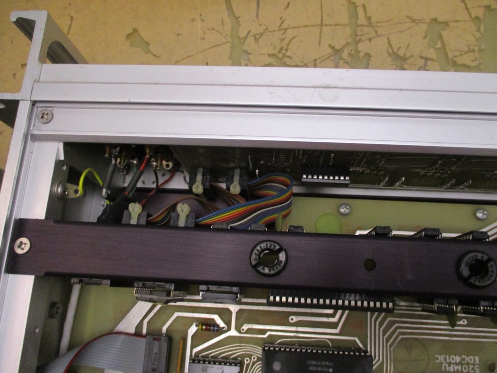 EDC Model 521 Programmable DC Calibrator Untested For Parts Only [18-.5]