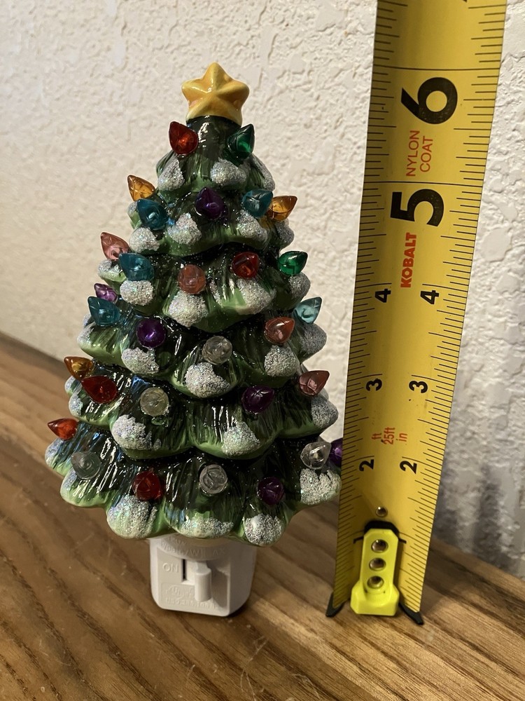 Ceramic Christmas Tree Night Light With Plastic Bulbs