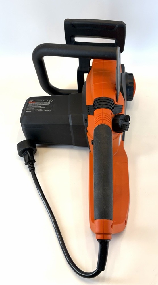 Black + Decker 18 in Corded Rear Handled Chainsaw W/ Automatic Oiler CS1518