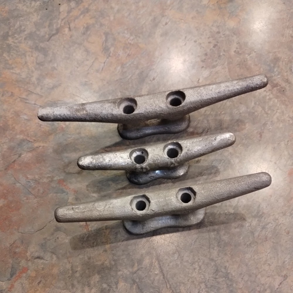 3 Open Base Cleats Galvanized Pre-owned