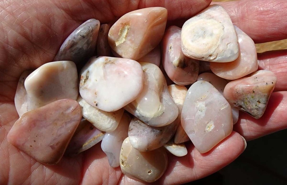 Pink Opal - 30 Tumbled Stones Peru rt491h