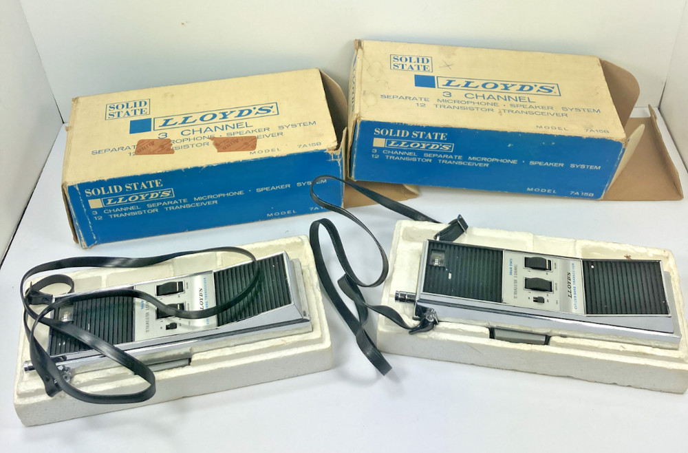 2 VTG Lloyds Citizen Band Radios Portable 3 Channel Solid State - Untested