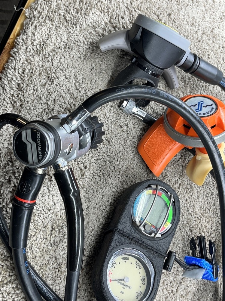 Sherwood Scuba Regulator "Octopus" w/ Compass + 82632