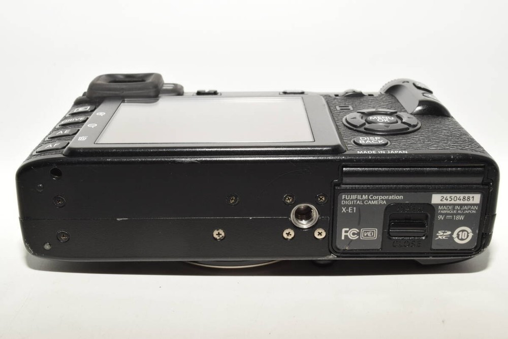 241349 FUJIFILM Mirrorless Camera X-E1 Body Black FX-X-E1B