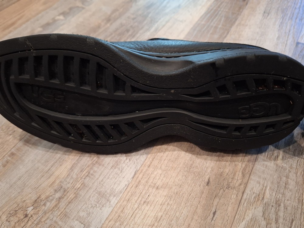 UGG Leather slippers men size 9