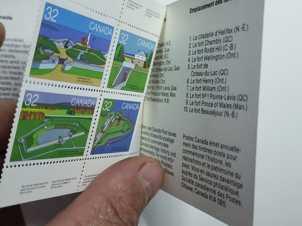 Canada stamp Booklet forts across canada [ REF D 3 )