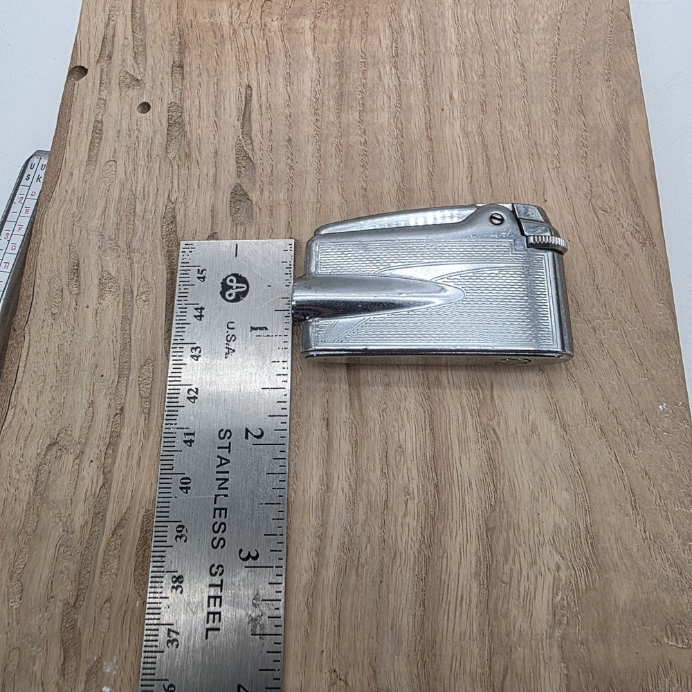 Vintage Ronson Varaflame Premier Lighter