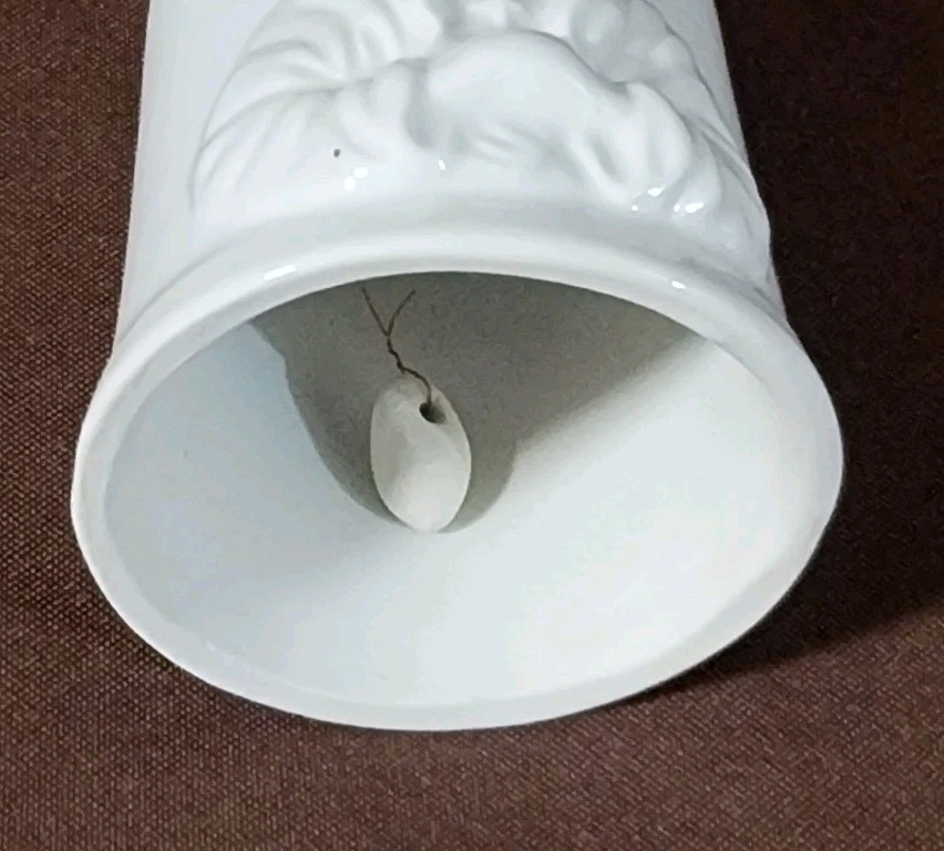 Vintage Jesus Bell White