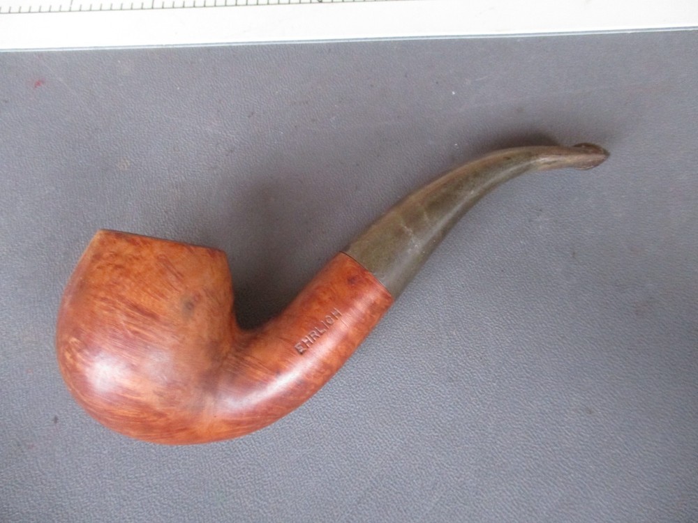 P3: Vtg EHRLICH Pipe