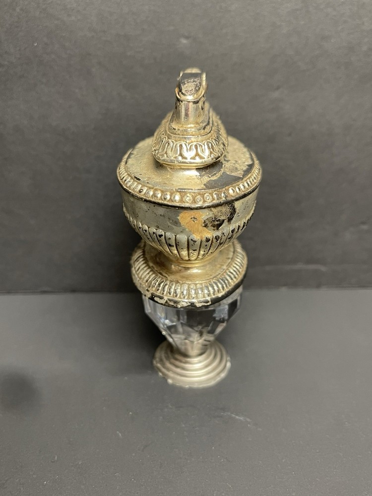 Vintage Ronson Queen Annie Table Lighter