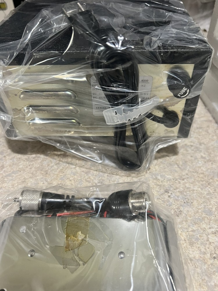 New In Box Gold Home CB Station TI-8000