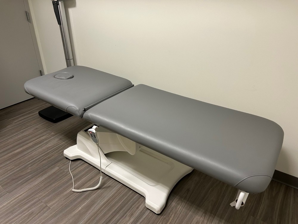 Serenity Electric Treatment Table
