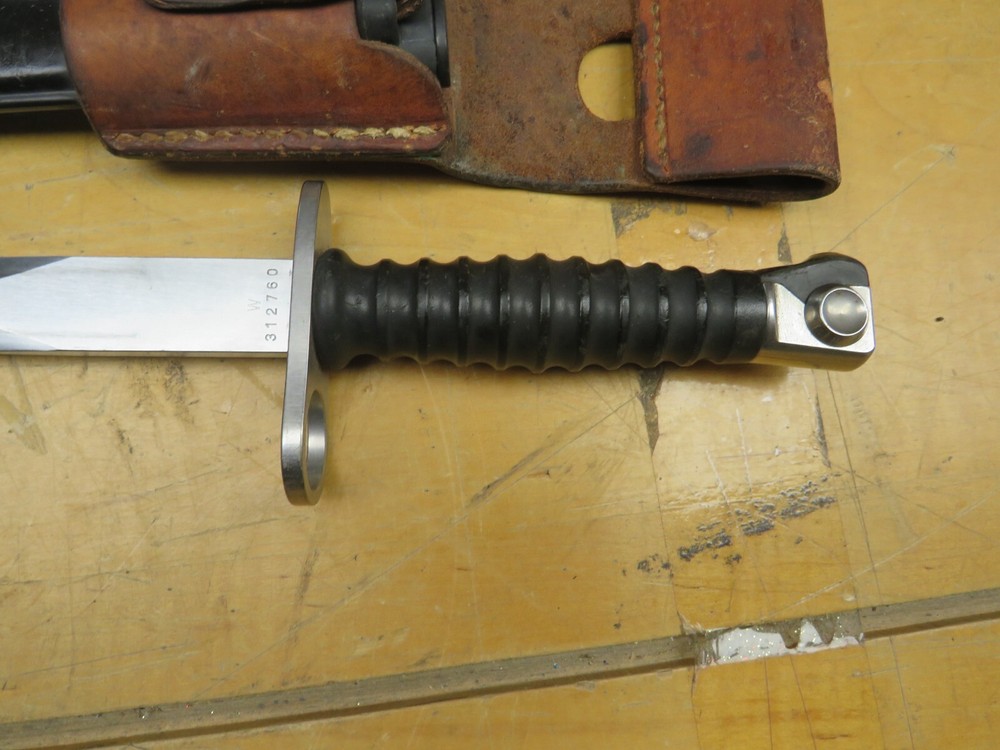 Swiss Military Bayonet scabbard & frog