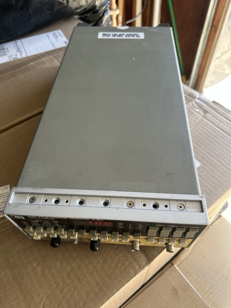 HP 8116A Pulse/Function Generator 50MHz - Tested To Power On Only