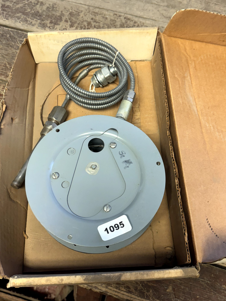 Mercoid Control DAW 38-2B RG 5 Pressure Switch