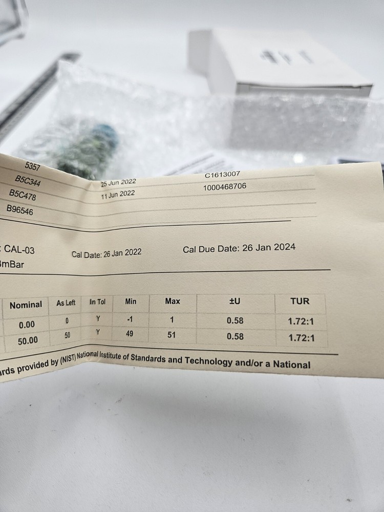 TRACEABLE 4127 Digital Thermometer, ±1°C Temperature 3ktu9