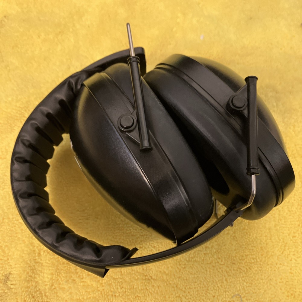 Walker's Range Shooting Folding Muff Comfortable Ultra-Lightweight Compact Black