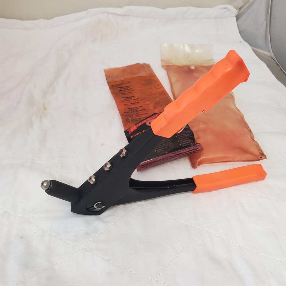 Arrow E-Z Pull RH200 Fastener One Handed Riveter Tool