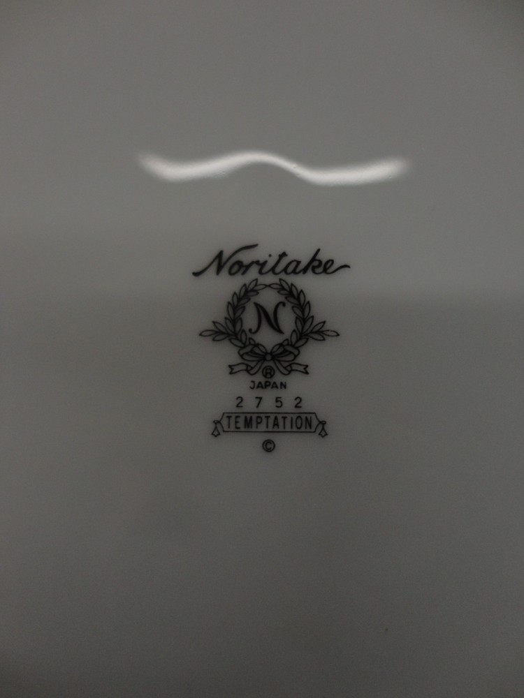 Noritake Temptation DINNER PLATE 10-1/2" Nice