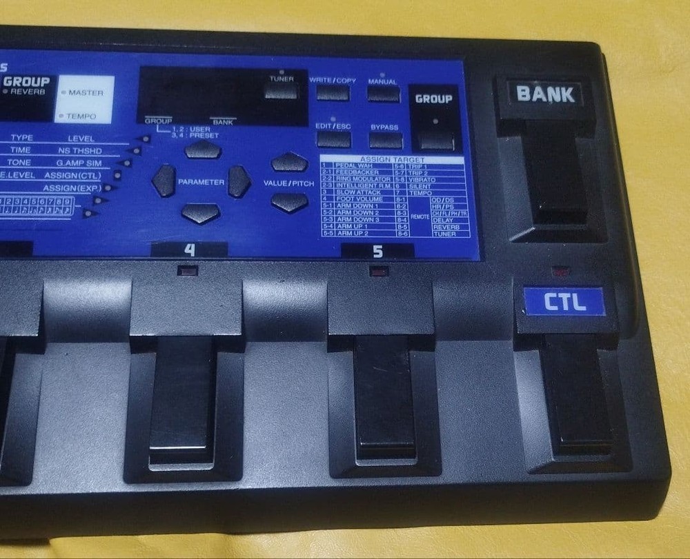 BOSS ME-8 Multi Effects Guitar Processor Pedal Made in Japan Tested