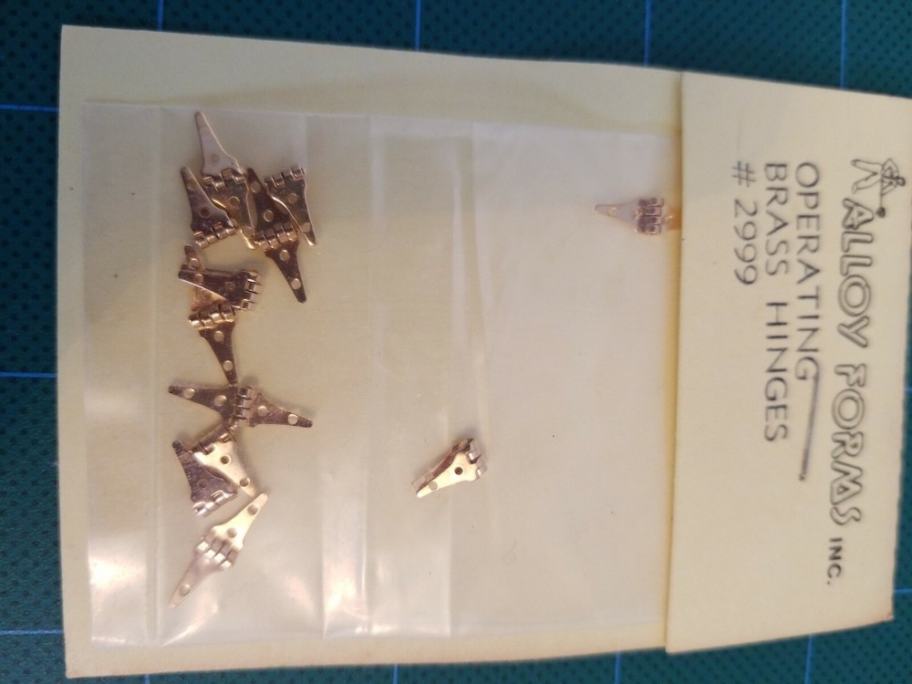 Alloy Forms Operating Brass Hinges #2999(12)