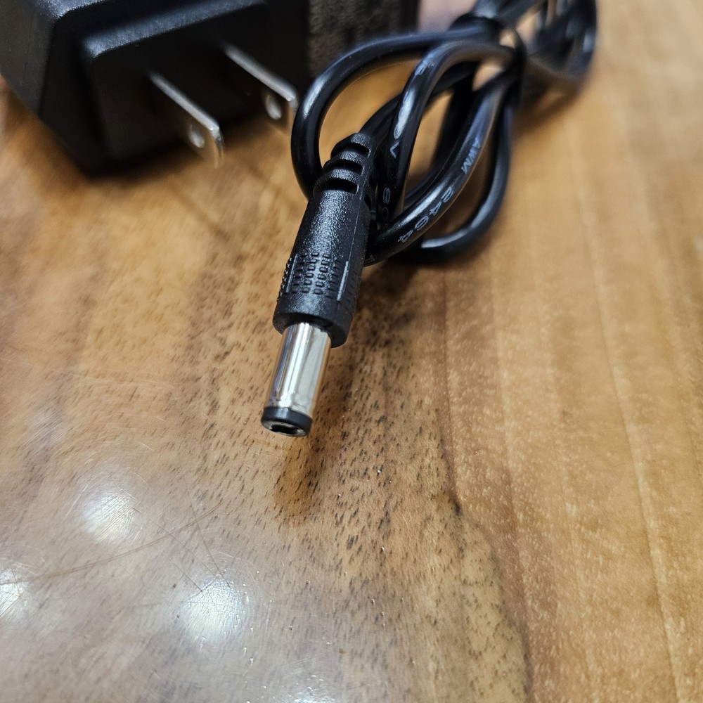 AC Power Adapter Model 1220 Charger Power Supply 12V 2A