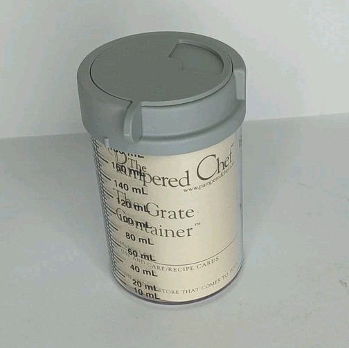 Pampered Chef #1278 The Grate Container 3/4 Cup New